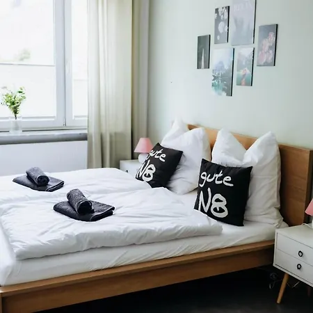 Pakito: Zentrum - Balkon - Geraeumig - Modern Kassel