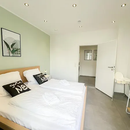 Pakito Zentrum - Balkon - Geraeumig - Modern - Parkplatz Apartament *