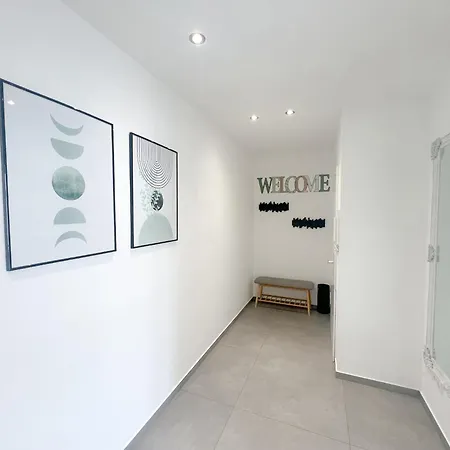 Pakito Zentrum - Balkon - Geraeumig - Modern - Parkplatz * Kassel