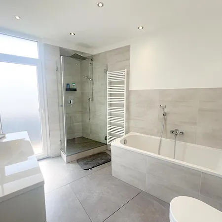 Apartamento Pakito Zentrum - Balkon - Geraeumig - Modern - Parkplatz Kassel