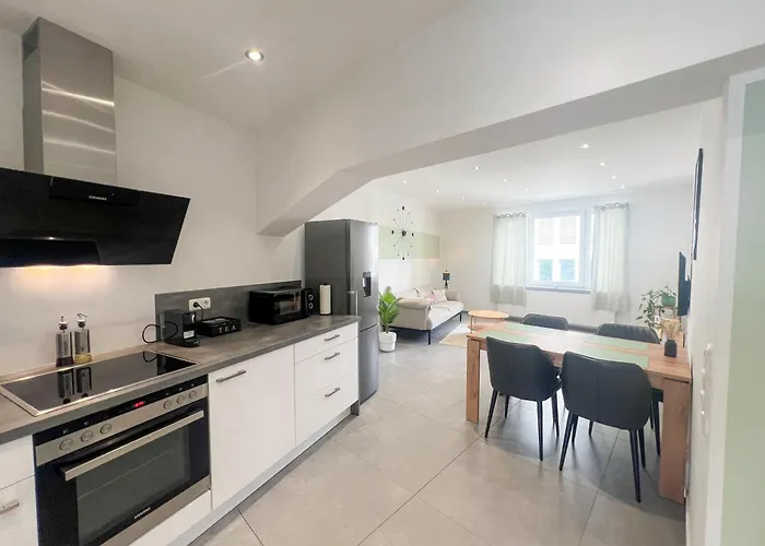 Pakito Zentrum - Balkon - Geraeumig - Modern - Parkplatz Apartament Kassel